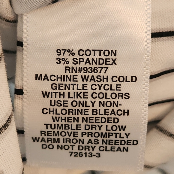 NWT Liz Claiborne White and Black Pinstripe Dress Top. Size L. - Picture 4 of 5